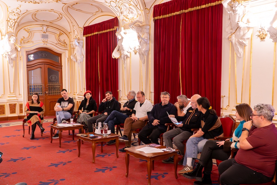 O Istorie Vie pe Scenă